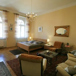 apartment-no-20-jaltsk-3.karlovyvary-hotels.com/